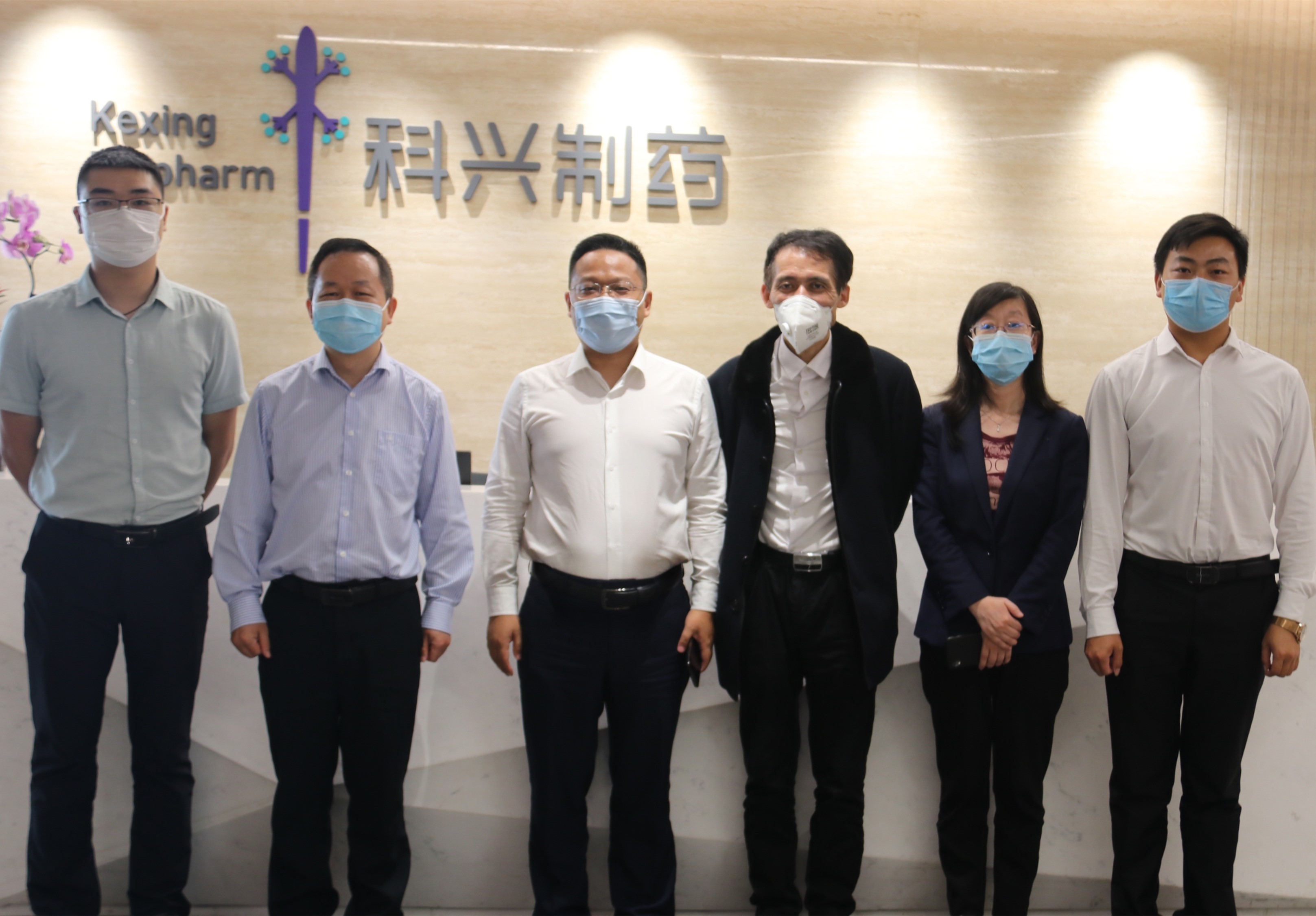 加快智能化建設(shè)，促進科興制藥高質(zhì)量增長——楚天科技執(zhí)行總裁曾凡云一行蒞臨科興制藥交流